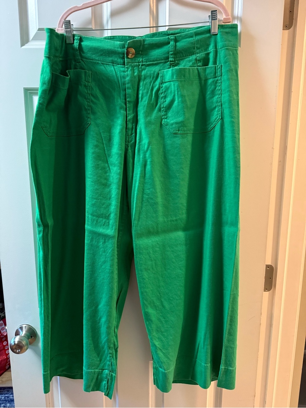 Maeve Bright Green Capri Pants